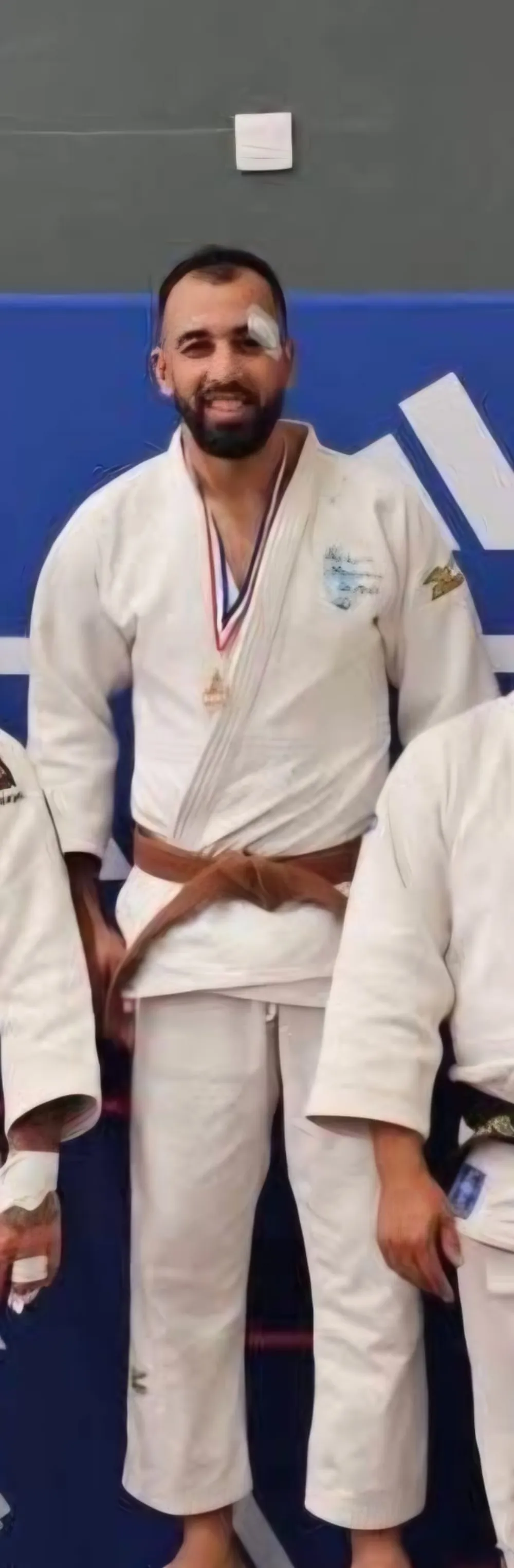 Ali Attia — kimono brodé AGMJ, médaillé après combat